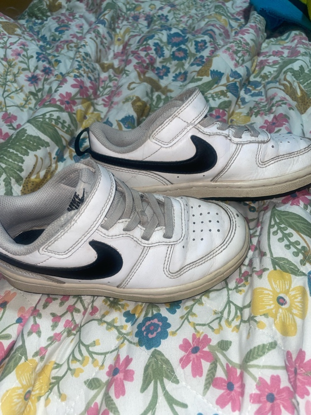 Nike White Kids Sneakers with Black Swoosh